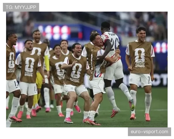 美国4-1巴拉圭开门红，巴洛贡和普利西奇点燃主场世界杯